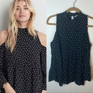 American Eagle Cold Shoulder Bell Sleeves Floral Top Size M